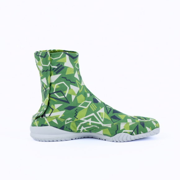 Right side of green Tabi Shoes " DISCO "