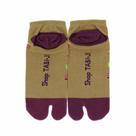 Back view of short khaki Tabi Socks " Mikasayama "