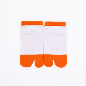 Back view of short orange Tabi Socks " Daibutsu Sensei "– children's size