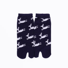 Front view of short navy Tabi Socks " Shika Hashiru "