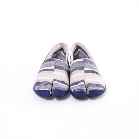 Front view of Umi Tabi Shoes " tabiRela"