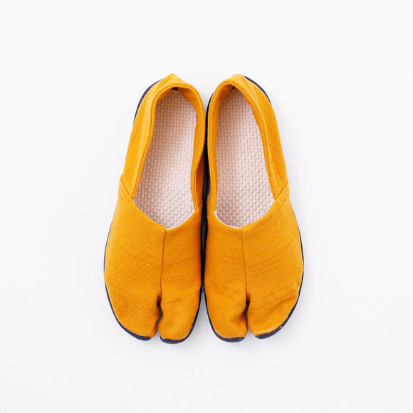Top view of Tsuki Tabi Shoes " tabiRela"